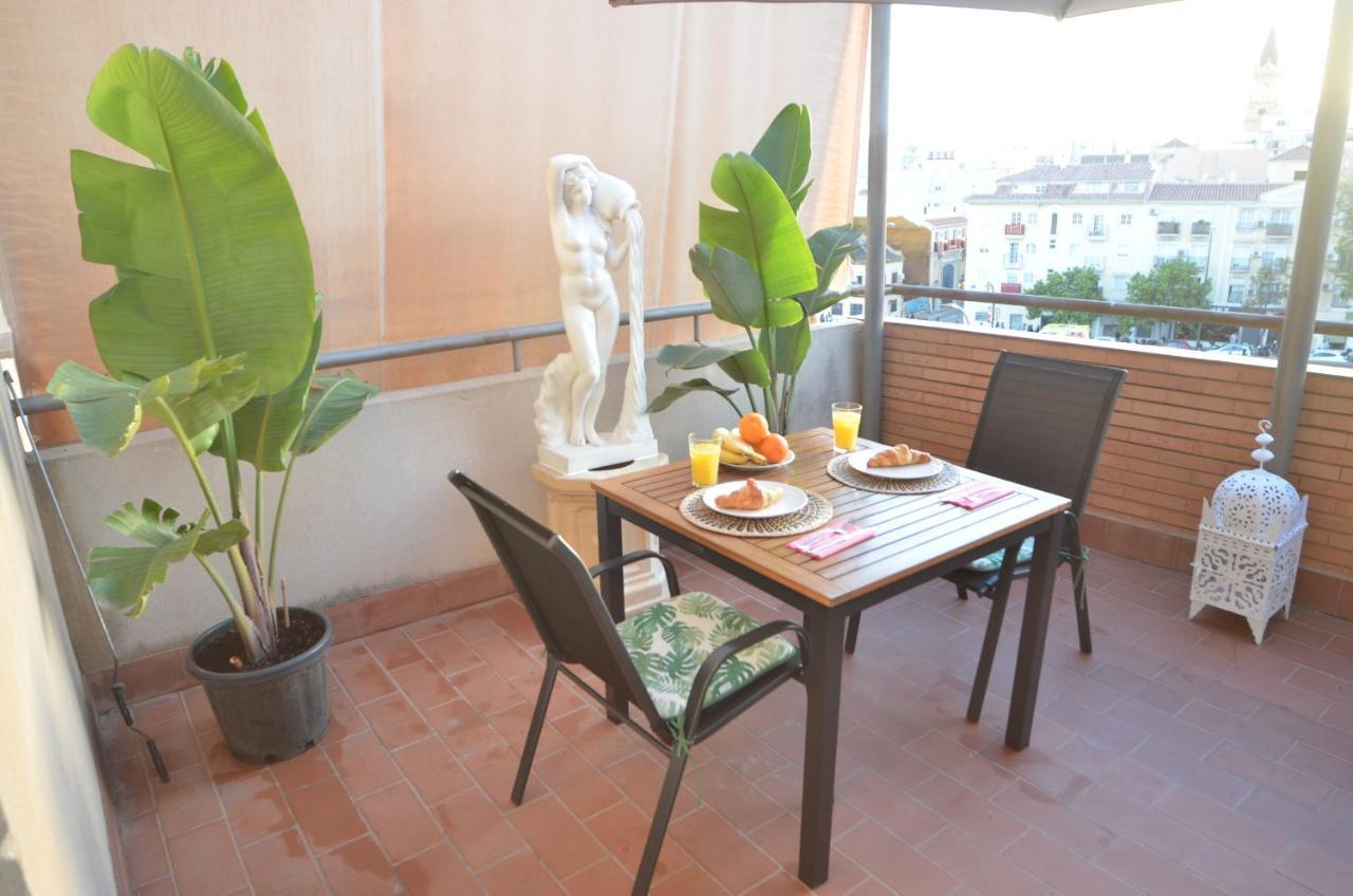 Habitacion Grande Con Terraza Privada, Malaga Centro Luaran gambar