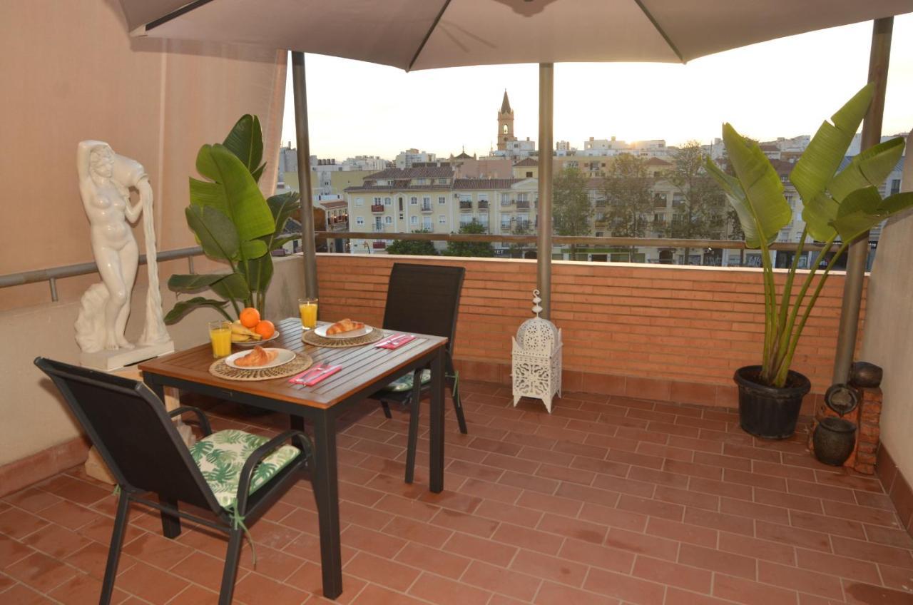 Habitacion Grande Con Terraza Privada, Malaga Centro Luaran gambar