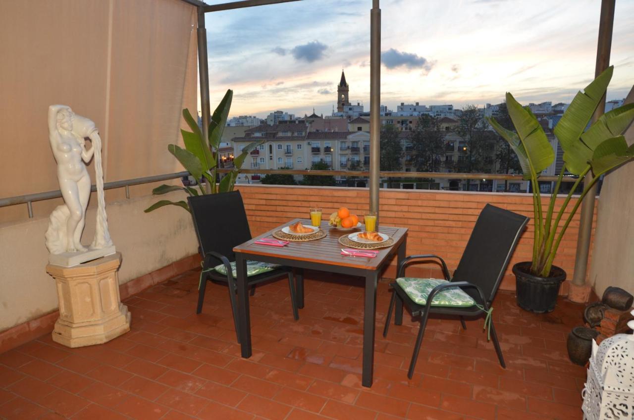 Habitacion Grande Con Terraza Privada, Malaga Centro Luaran gambar