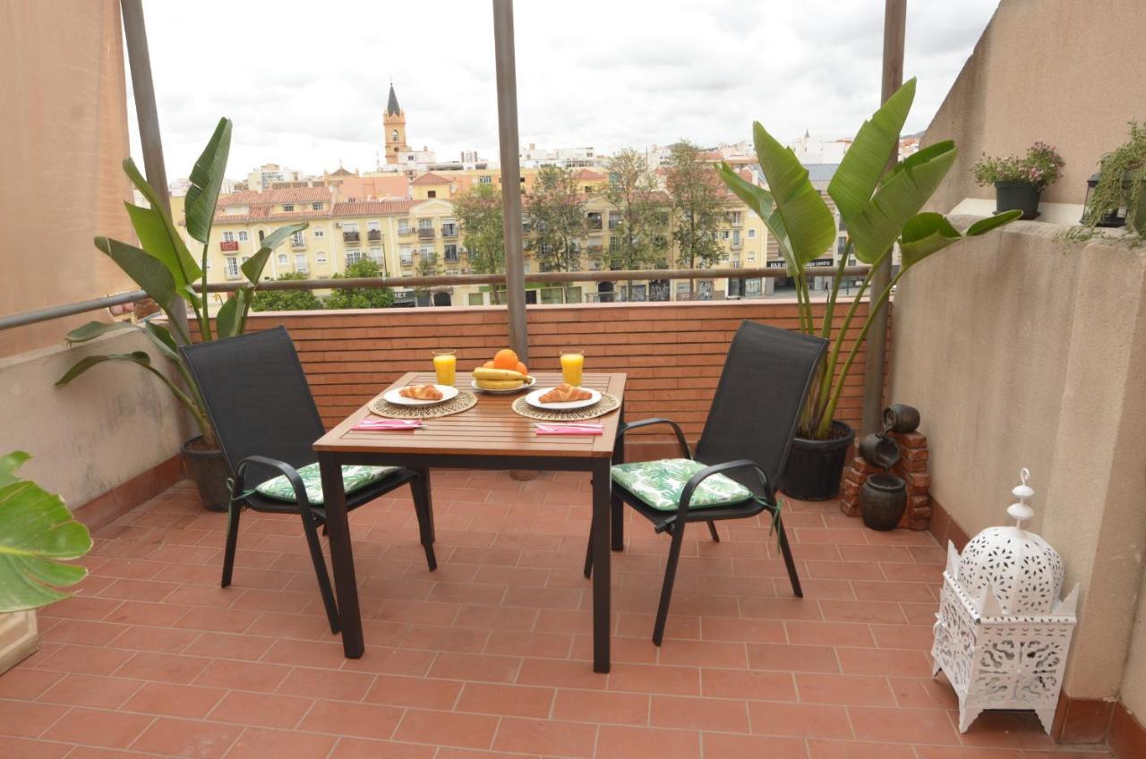 Habitacion Grande Con Terraza Privada, Malaga Centro Luaran gambar