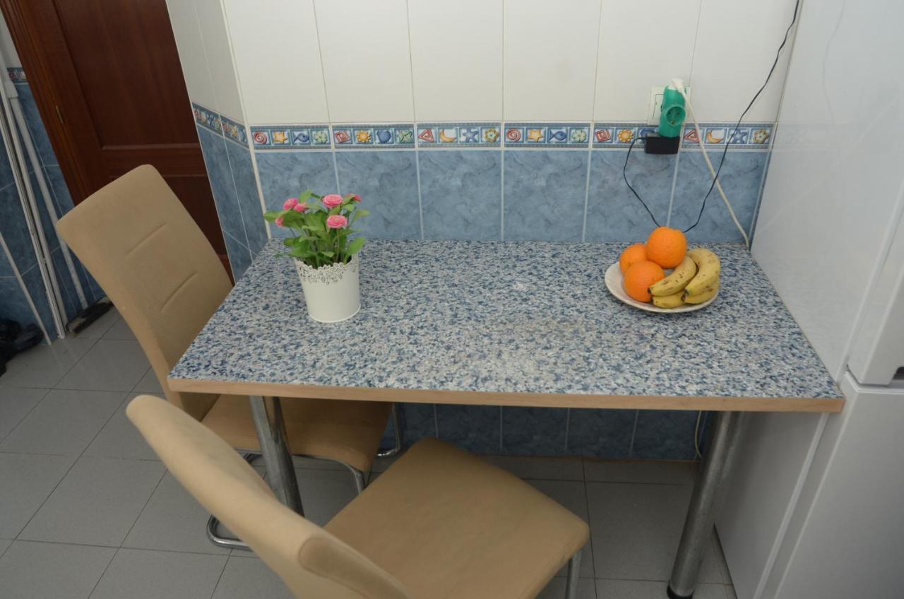Habitacion Grande Con Terraza Privada, Malaga Centro Luaran gambar