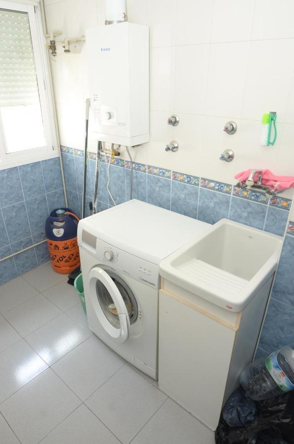 Habitacion Grande Con Terraza Privada, Malaga Centro Luaran gambar