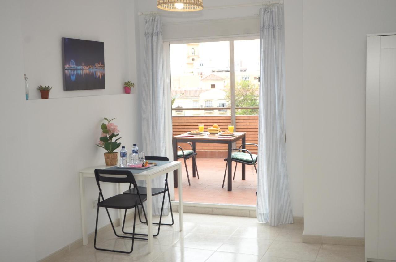 Habitacion Grande Con Terraza Privada, Malaga Centro Luaran gambar